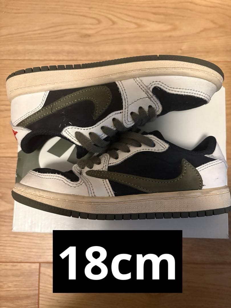 エアジョーダン1 トラヴィススコット オリーブ 18cm