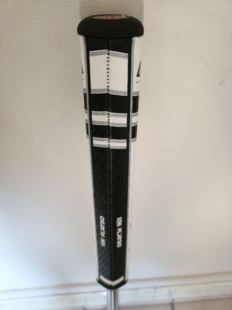 オデッセイ Square 2 パター　スーパーストロークグリップ　ゼロトルク