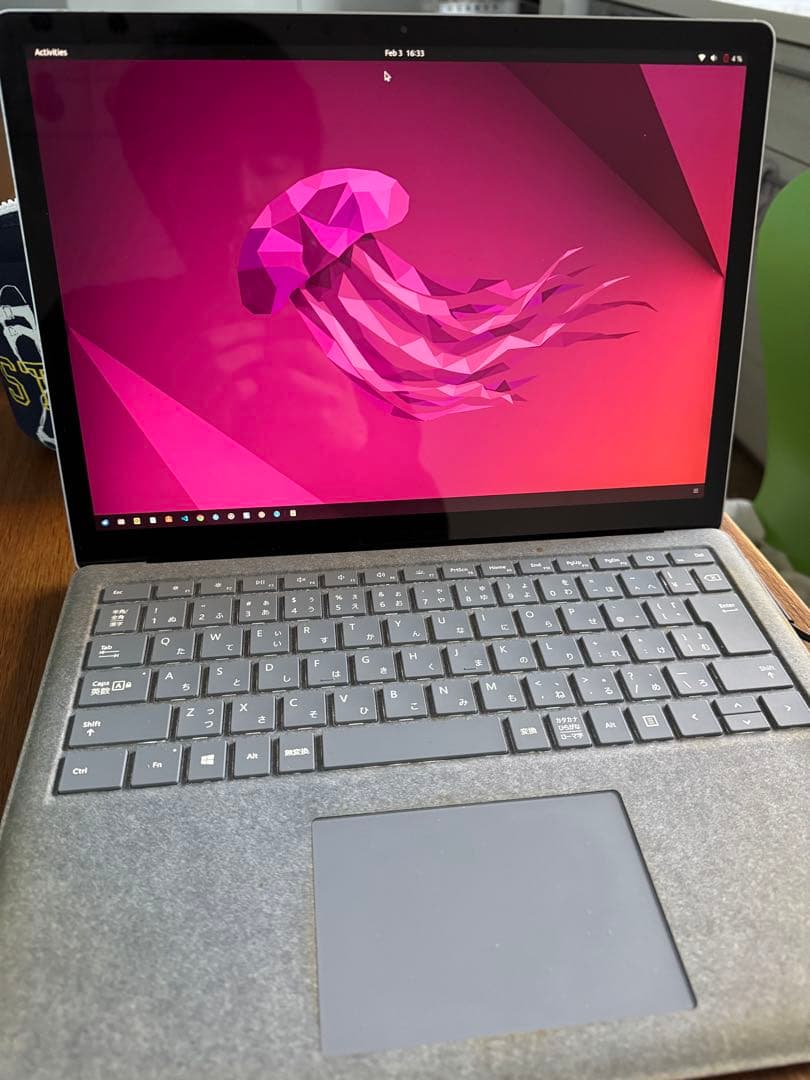 Microsoft Surface laptop 2本体 & 充電器 Linux