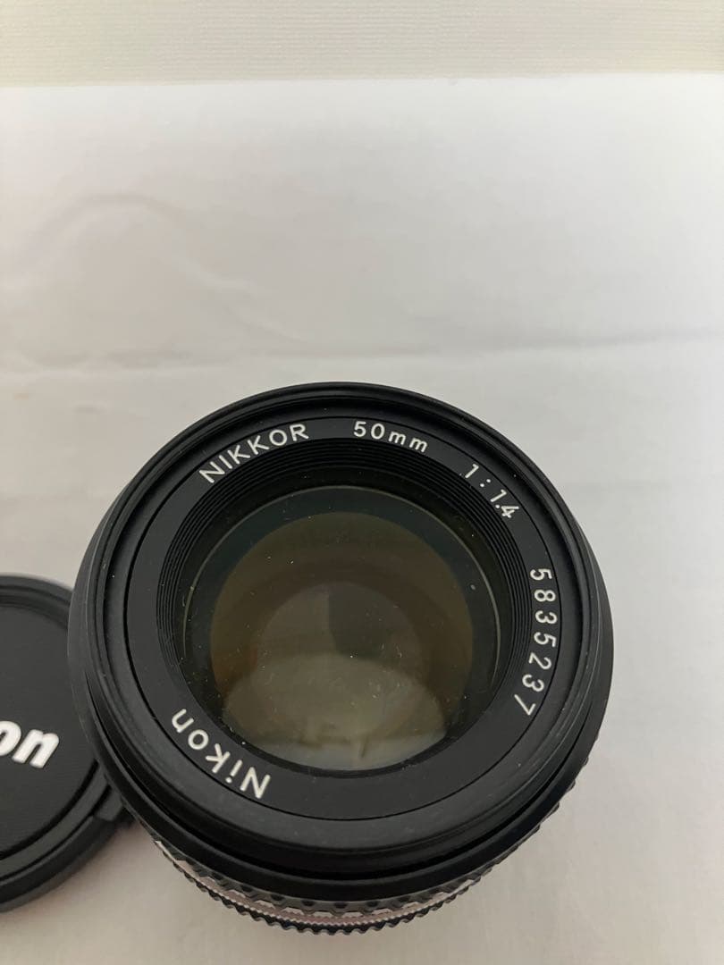 Nikon Nikkor 50mm F1.4 レンズ