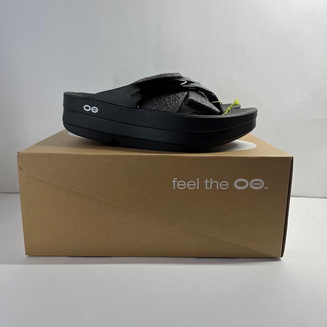 大特価・新品 OOFOS OOmega ウーフォス ウーメガ ブラック　サンダル