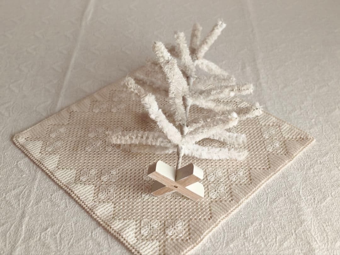 【トントトンさま】vintage tree ❀ モコモコ ホワイト モールツリー