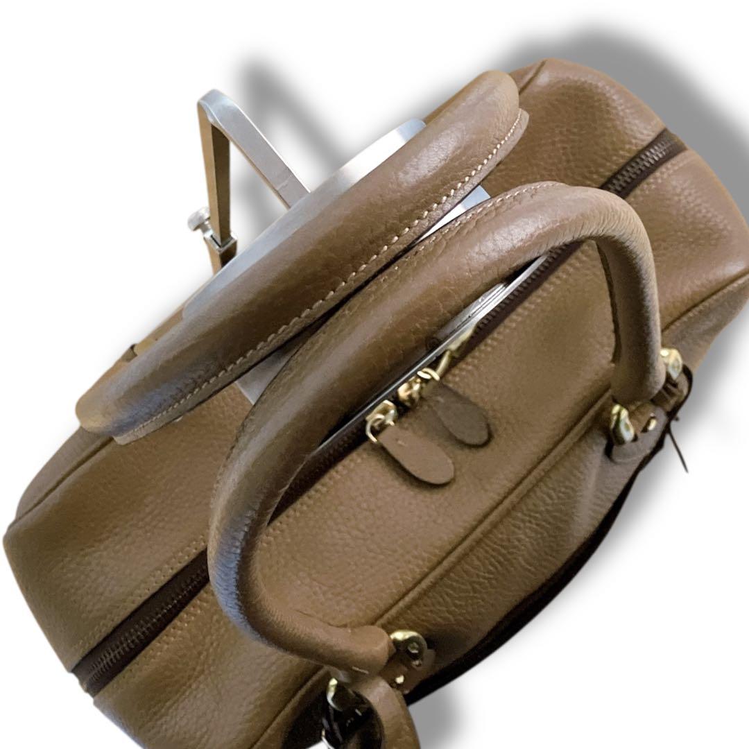 J&M DAVIDSON 肩掛け可 自立 ミア ボストンバッグ ライトブラウン