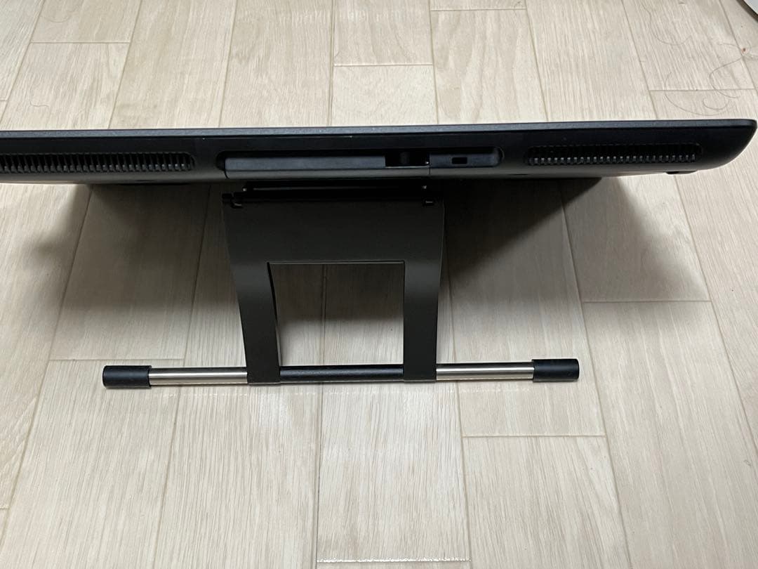 Wacom Cintiq 16 DTK-1660 スタンド付き