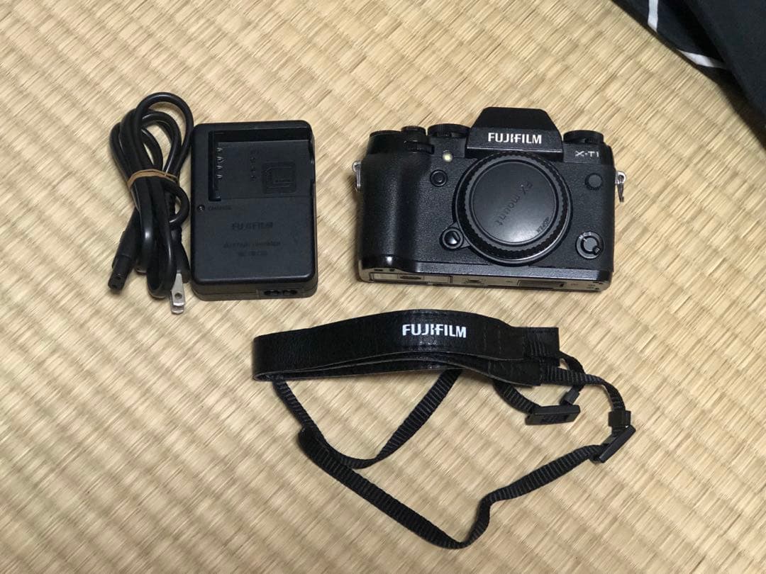 FUJIFILM X-T1 ミラーレス一眼カメラ 本体