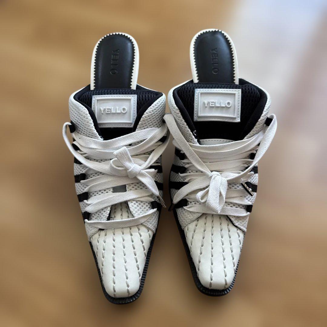 靴 YELLOW MONO SNEAKER MULES TTT