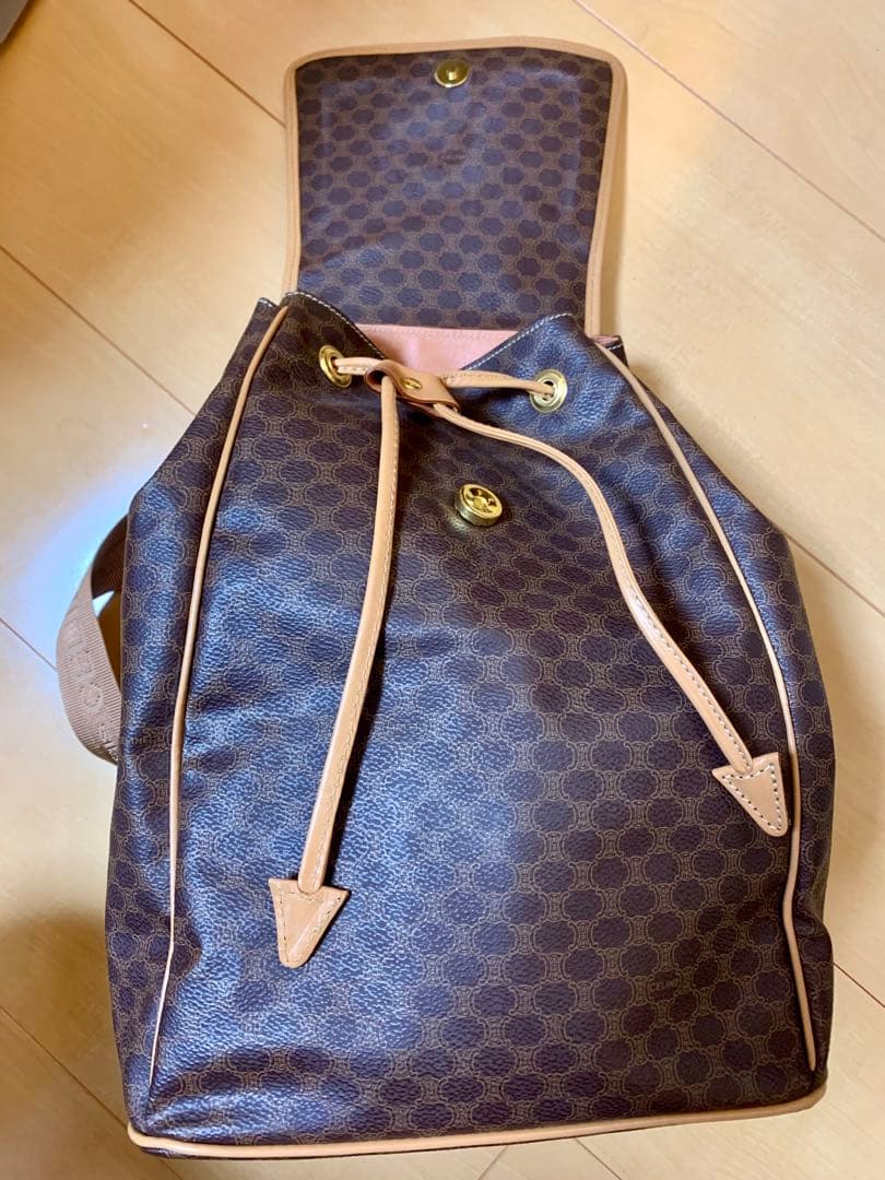 ぴ*き様 CELINE ドットパターン レザーリュック