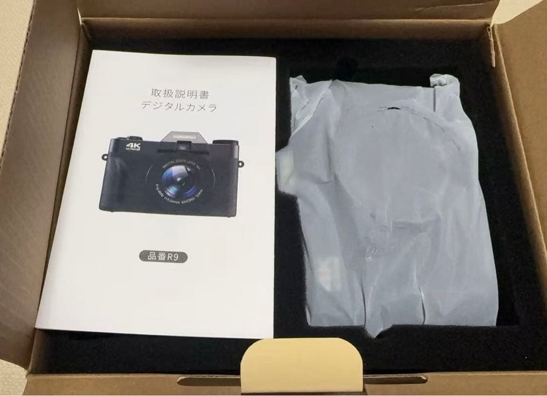 4Kデジタルカメラ 4800万画素 180度回転可能なディスプレイ