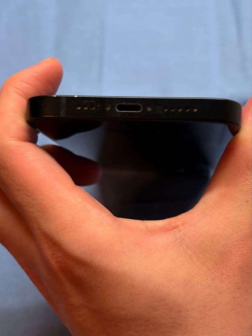 iPhone 13 128GB ミッドナイト 黒 残充電86%