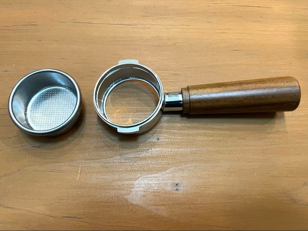 【中古品】La Pavoni 49mmボトムレスフィルター　ウッドハンドル