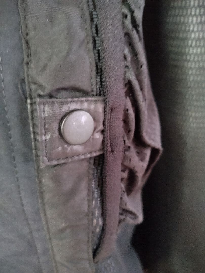 VOLCOM GORE-TEX ブラックジャケット　希少XLサイズ中古品ボルコム