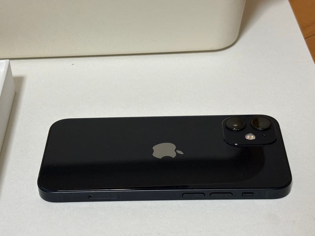 Apple iPhone 12 ブラック 64GB 本体 充電ケーブル付き