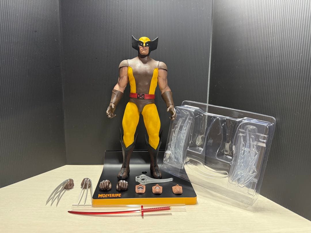 炎スタジオウルヴァリンブラウンスーツ版