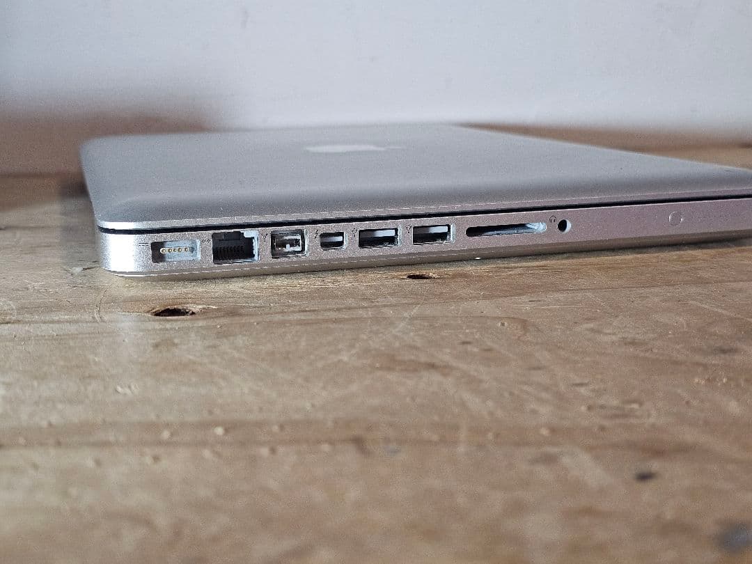 MacBookPro13 2011 SSD換装済み　8GB