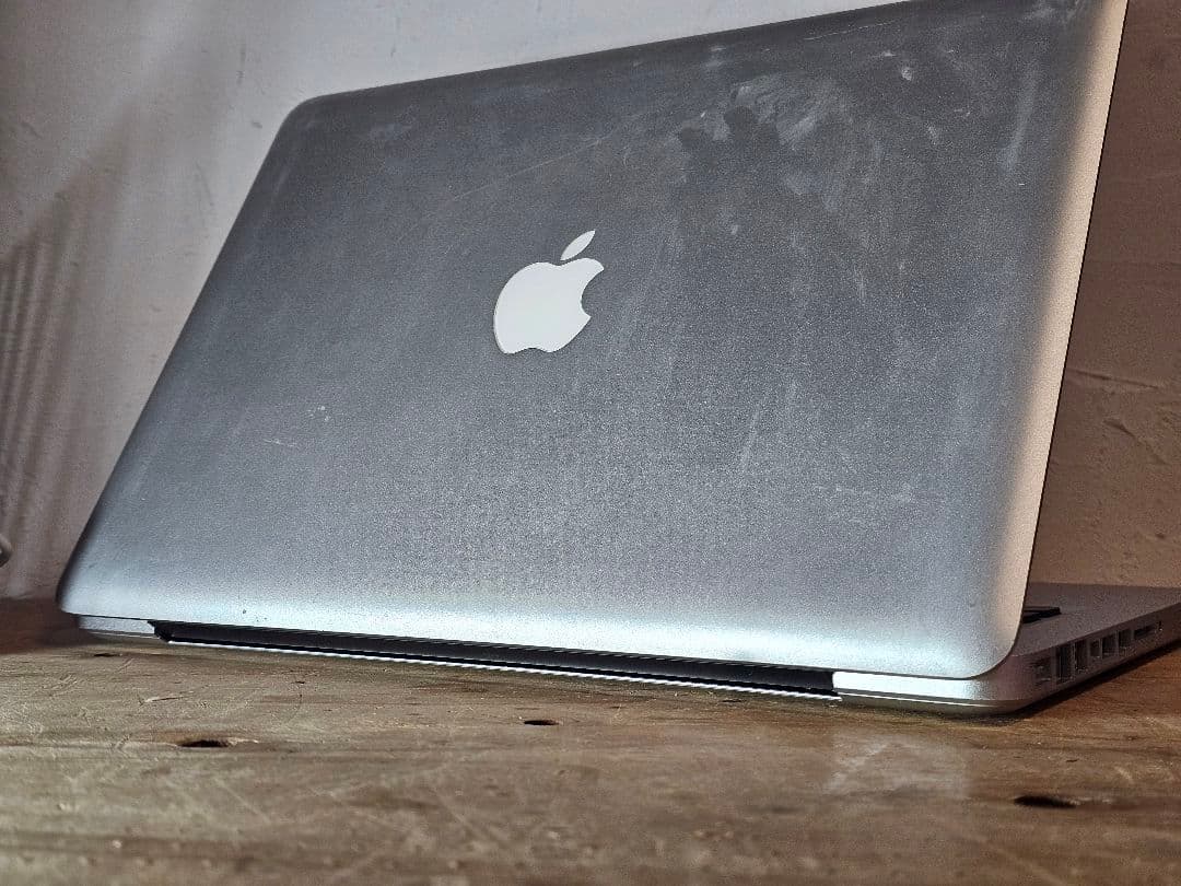 MacBookPro13 2011 SSD換装済み　8GB