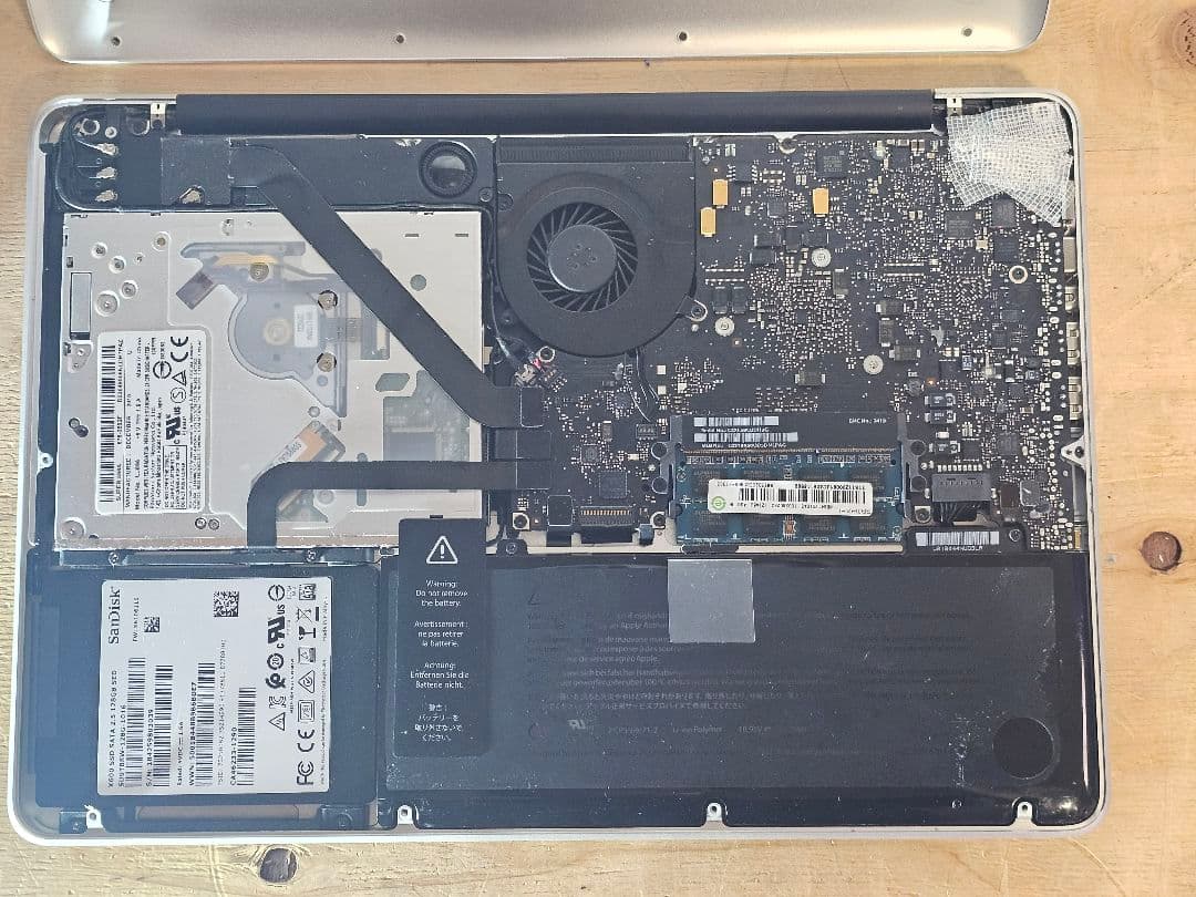 MacBookPro13 2011 SSD換装済み　8GB