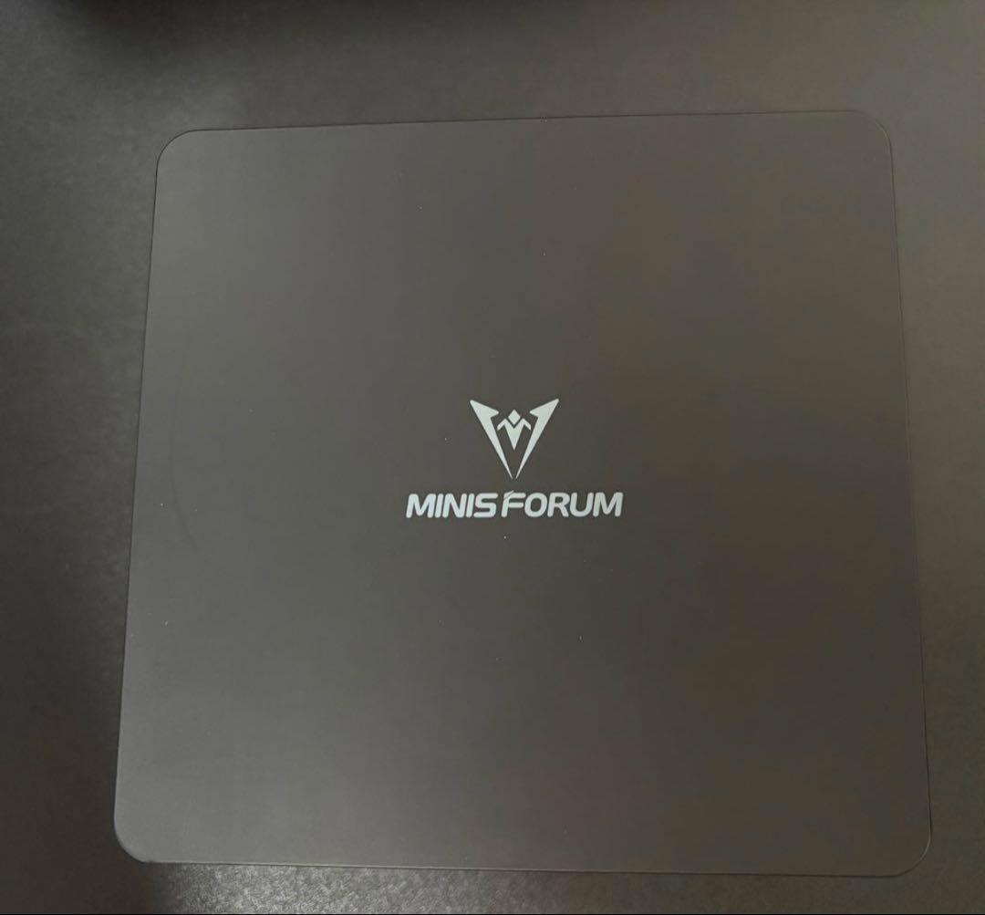 MINISFORUM UM690 ミニPC