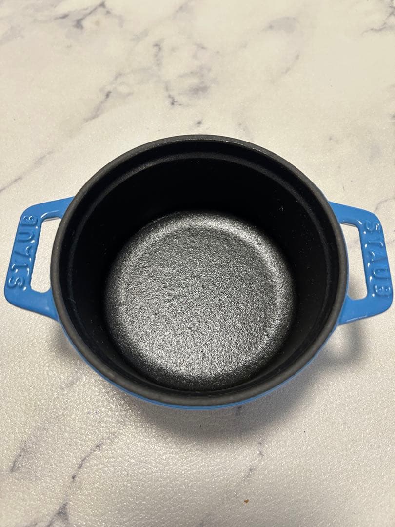 ストウブ　サックスブルー　ココット ラウンド　10cm