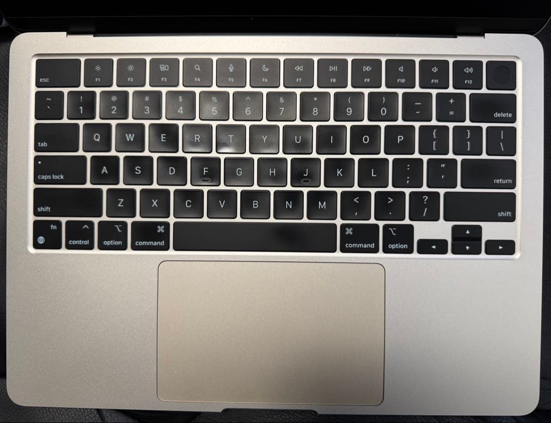 MacBook Air 13インチ 2022 M2 8GB 1TB スターライト