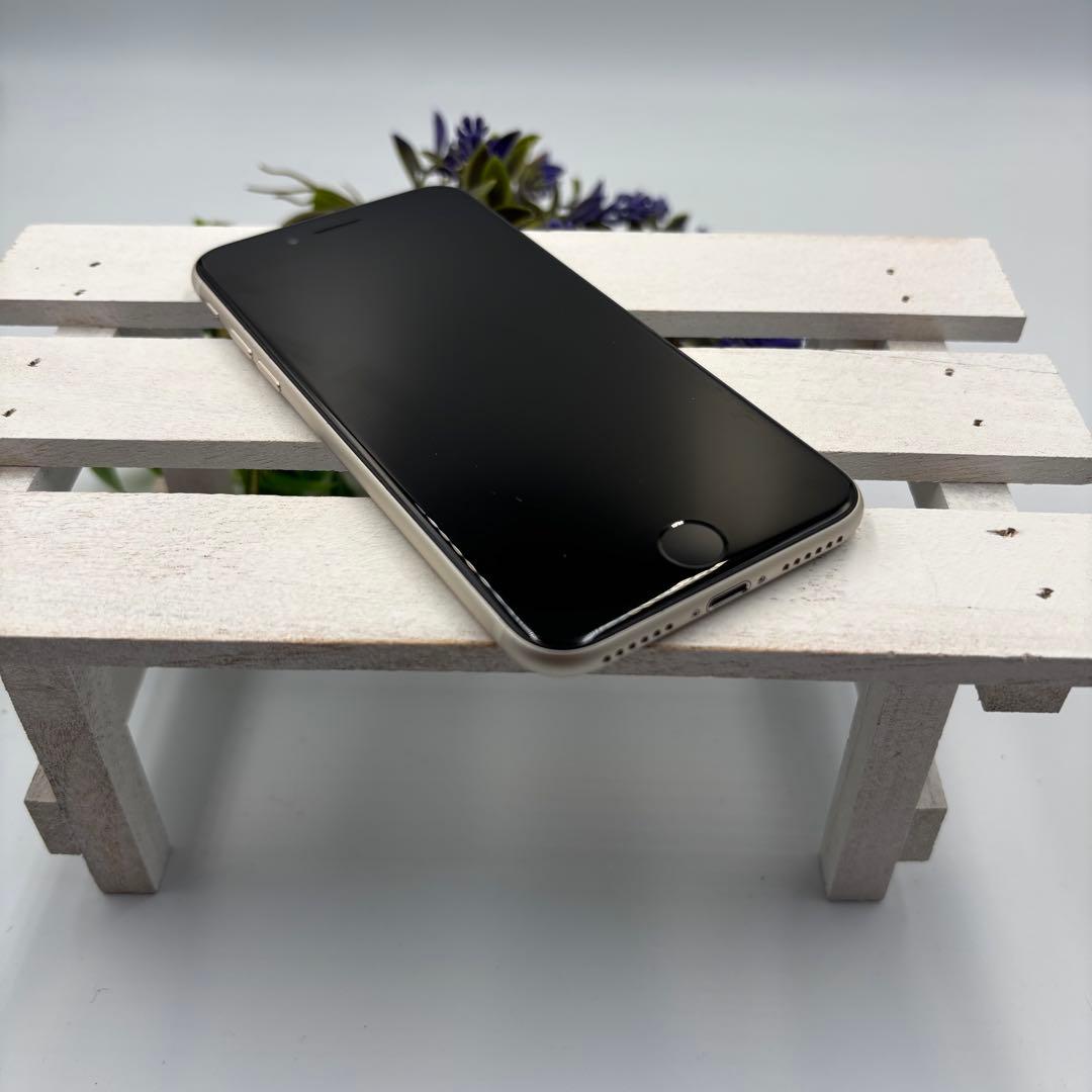 【美品】iPhone SE第3世代 64GB スターライト 342