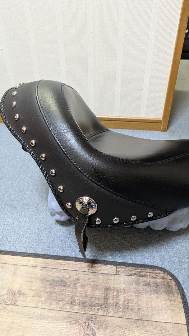 シャドウ750用　mustang社製　シートセット