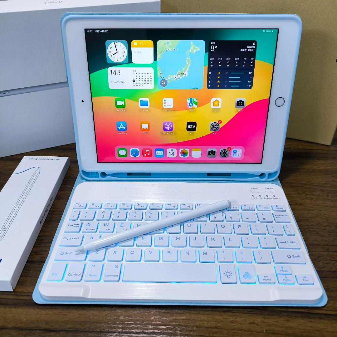 iPad 第6世代 Simフリー 128GB ケースとキーボード、タッチペン