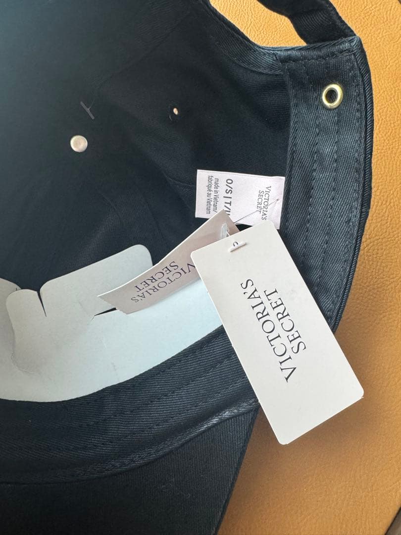 ベースボールキャップ Victoria's Secret BLACK 2025