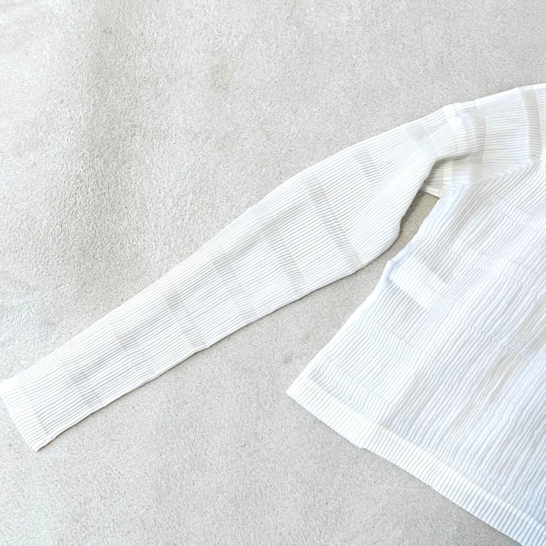 専用　ISSEY MIYAKE プリーツ　ホワイト　変形　長袖　　カーディガン