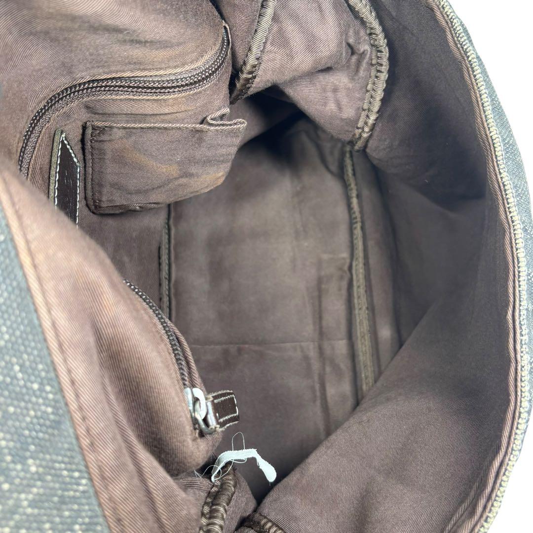 D&G DOLCE&GABBANA メッセンジャーバッグ　A4収納可能　肩掛け