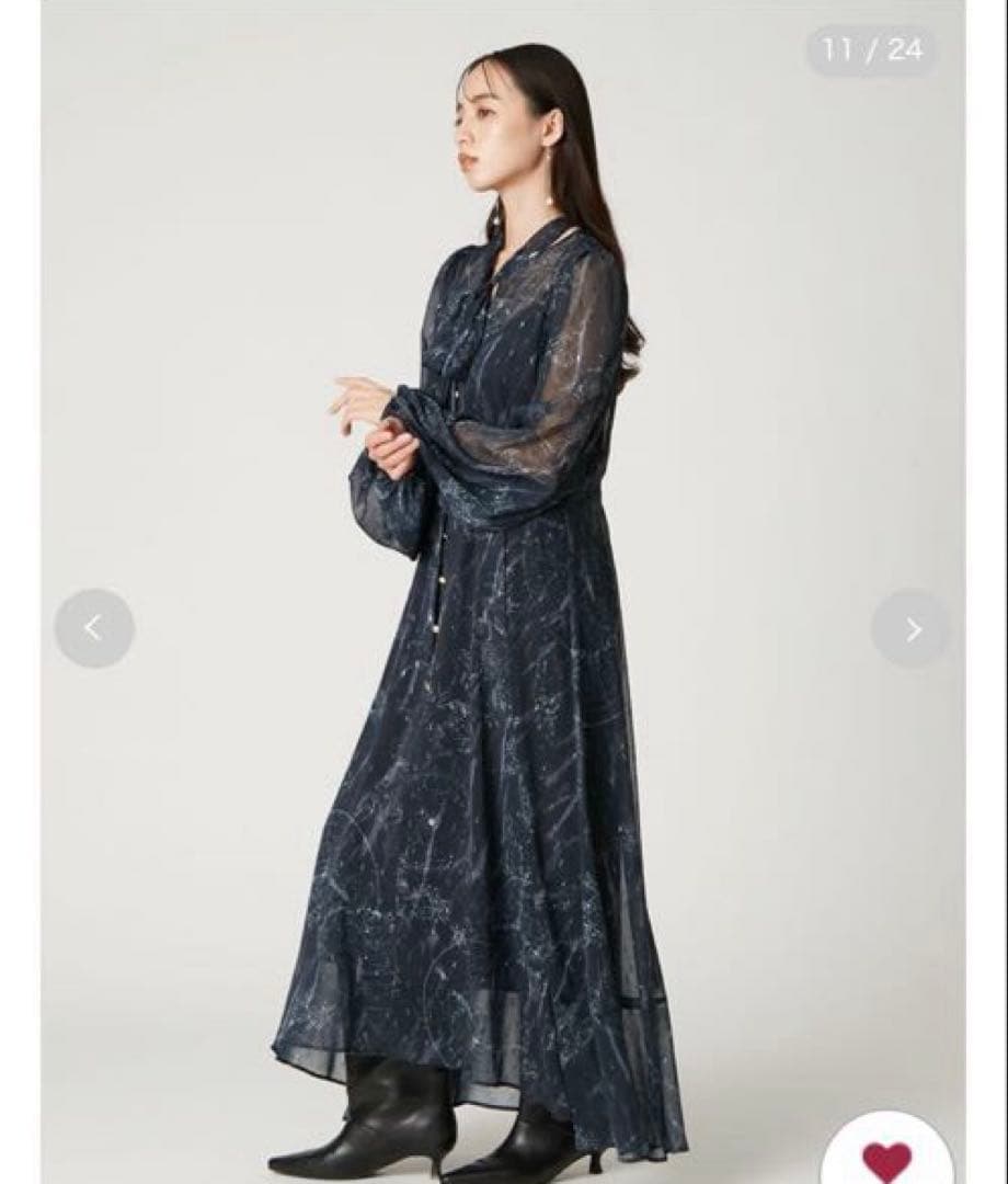 FRAY I.D（フレイ アイディー）ホロスコーププリントリボンタイワンピース