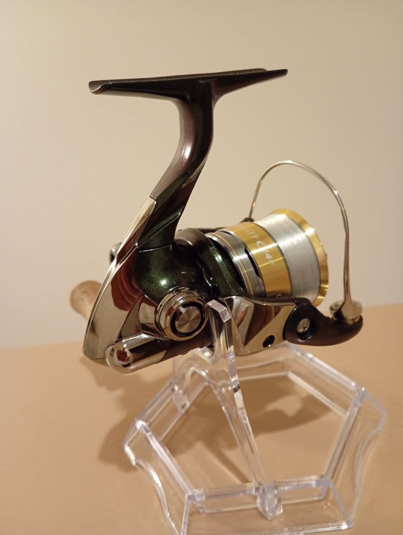 シマノ　12カーディフ Ci4+C2000SS リール