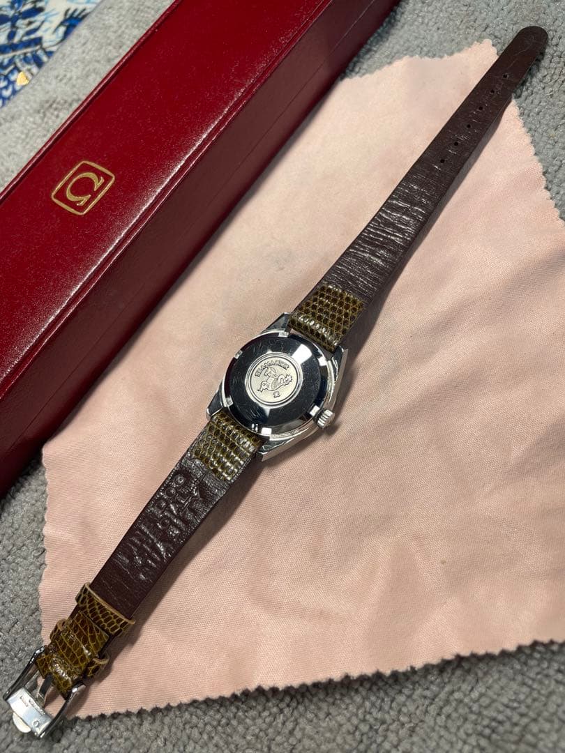SWISS OMEGA Seamaster 自動巻 新品未使用リザード　箱　稼働