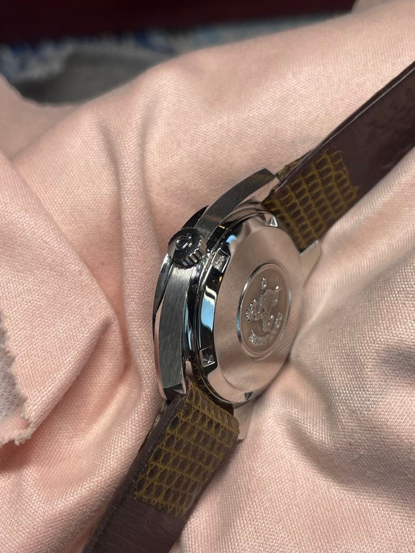 SWISS OMEGA Seamaster 自動巻 新品未使用リザード　箱　稼働