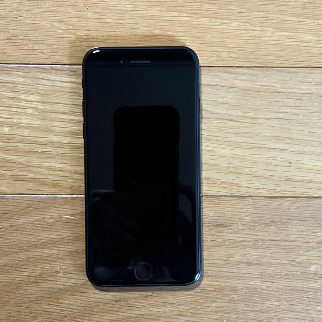 iPhoneSE （第3世代） 256GB MMYJ3J/A A2782アクセ付