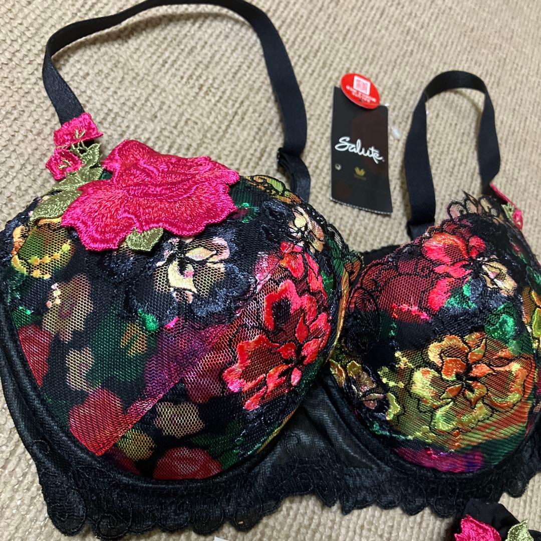 ワコール サンルート　 D75 セットアップ