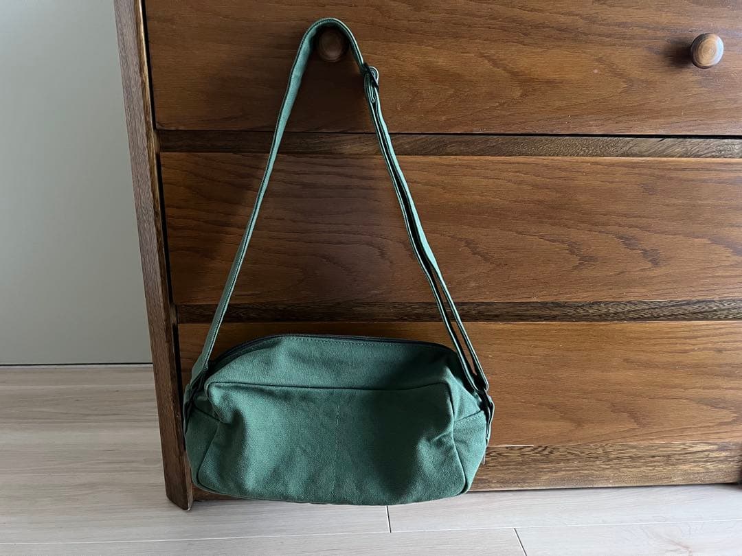 “アトリエペネロープ”パン・グリーン・未使用品