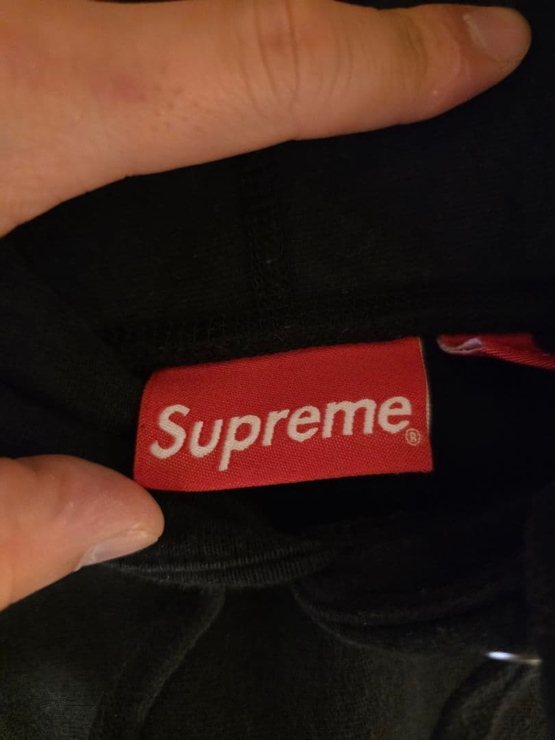 Supreme 19ss 　センター刺繍パイルロゴ パーカー　シュプリーム