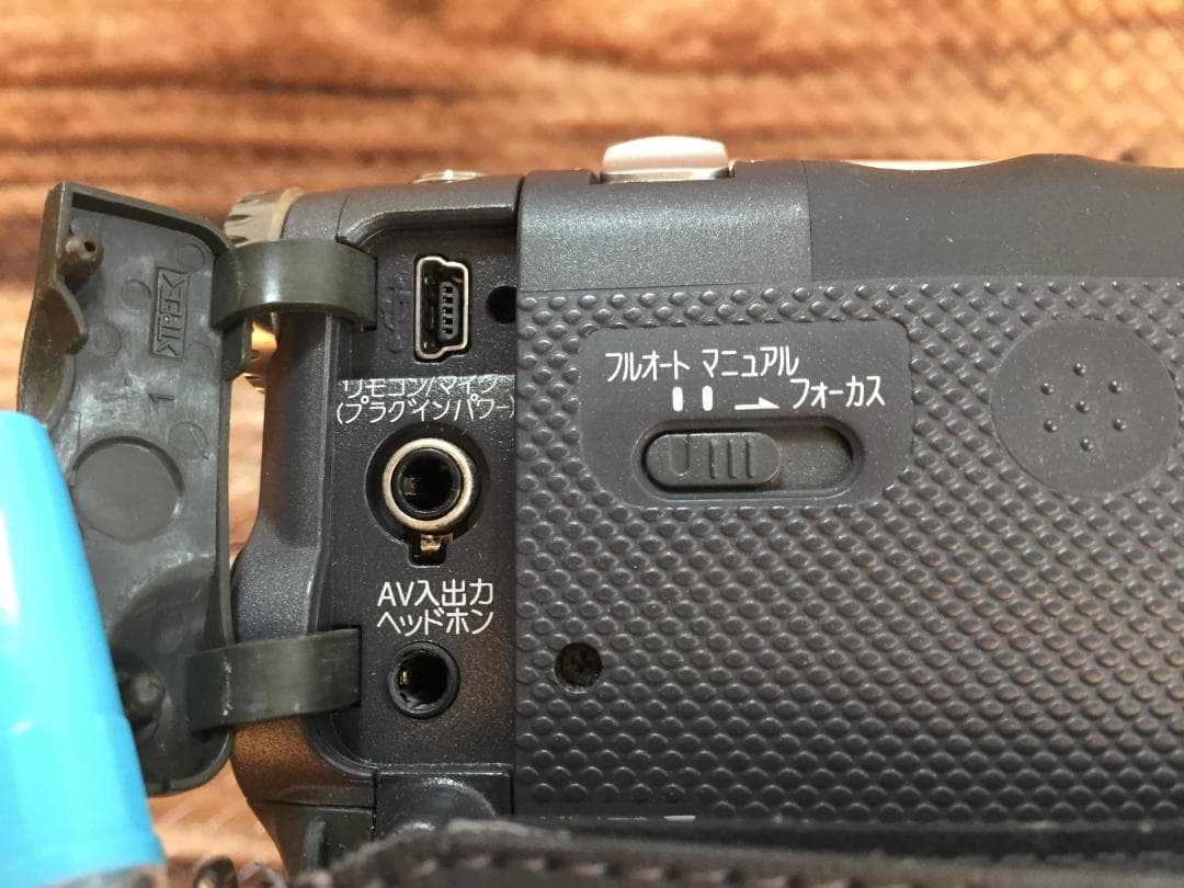 撮影再生ダビングOK　美品　Panasonic　NV-GS200　付属品あり