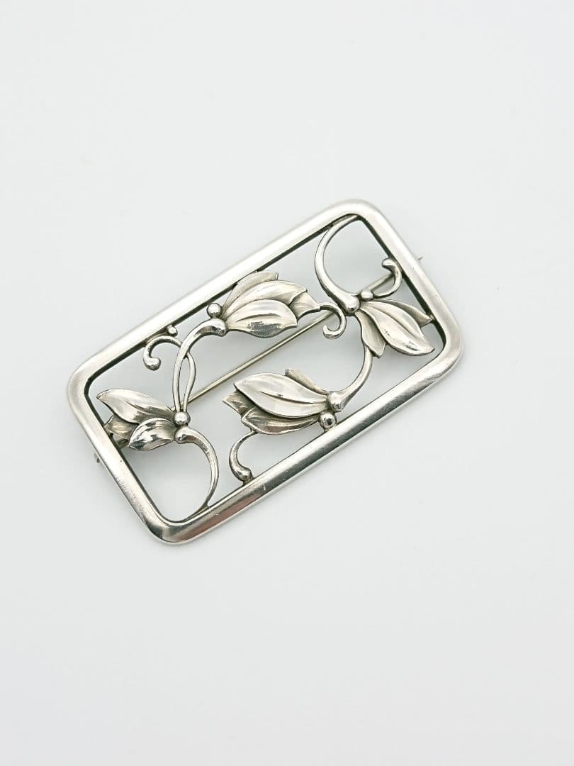 ヴィンテージ   ジョージジェンセン シルバー ブローチ