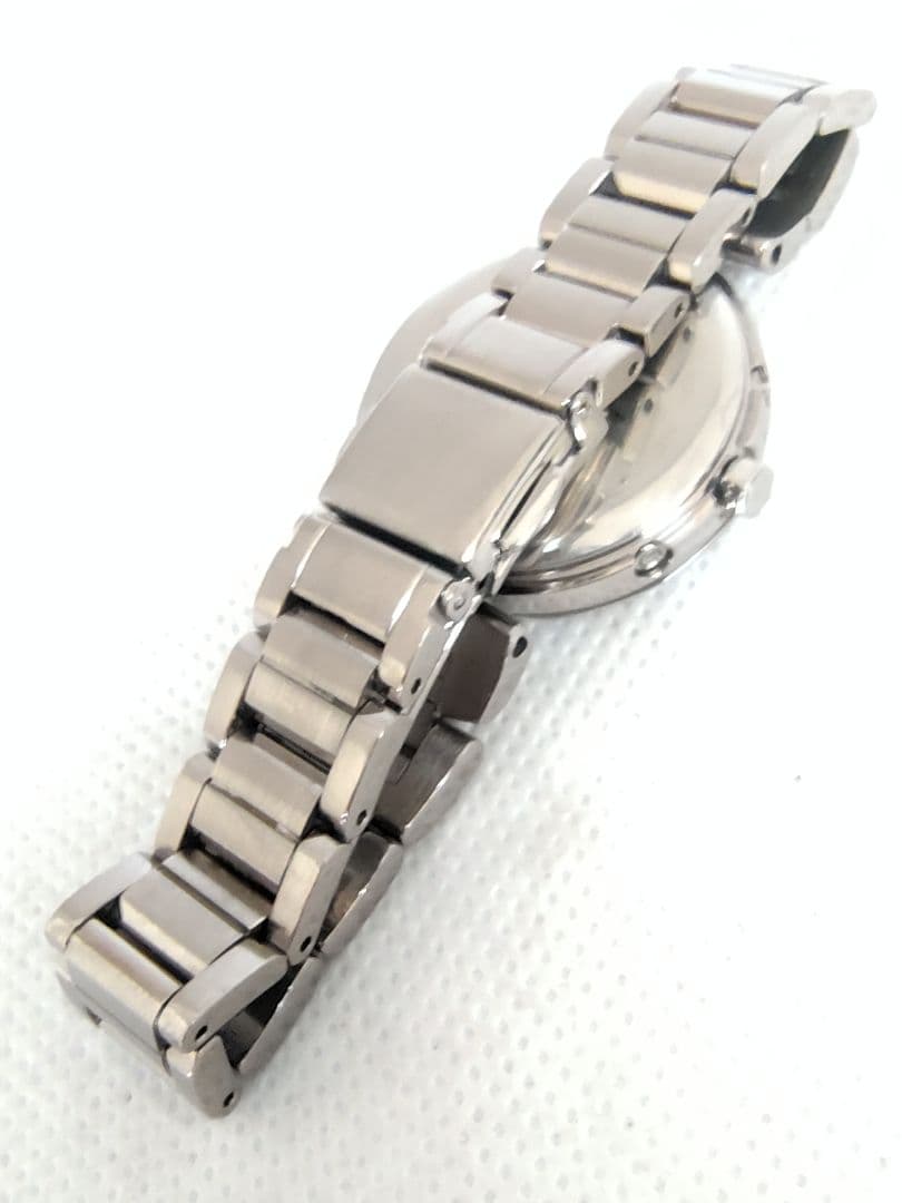 【電波ソーラー、美品、希少、電池新品】シチズン　クロスシー　6pダイヤ　白蝶貝