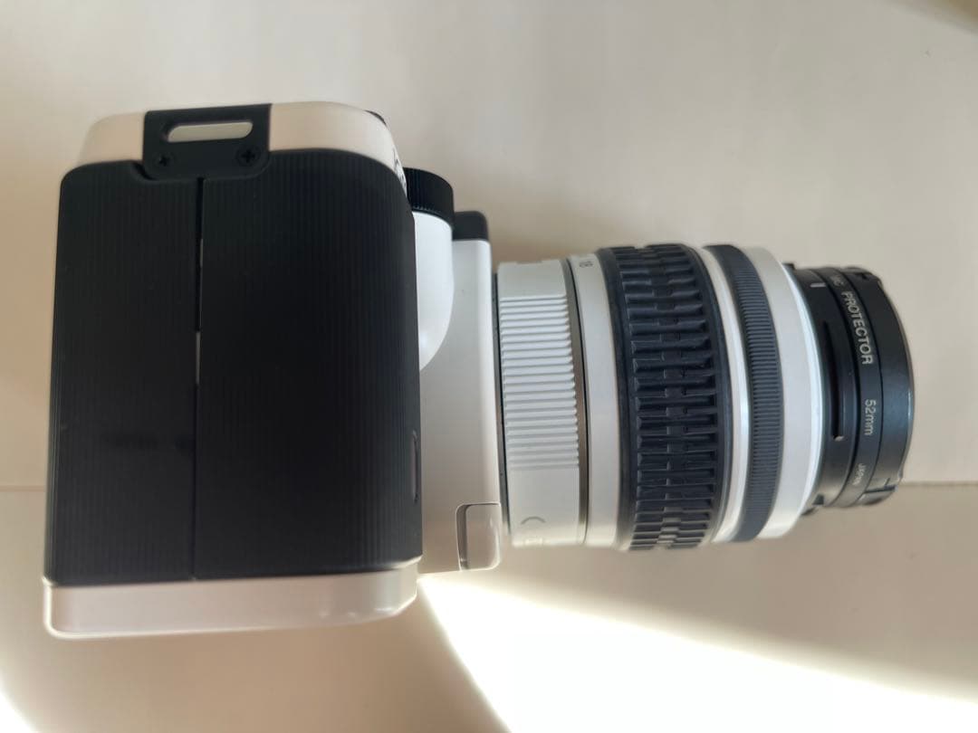 PENTAX K-01ズームレンズキット ホワイト/ブラック ミラーレス一眼レフ