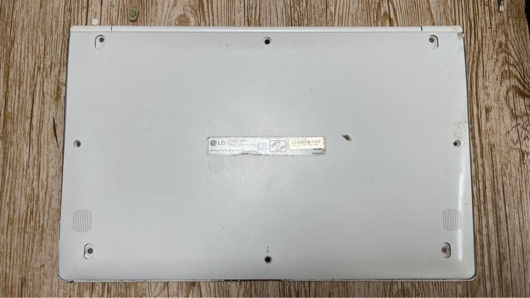 ＜LG Gram 15Z980＞15.6インチ ジャンク