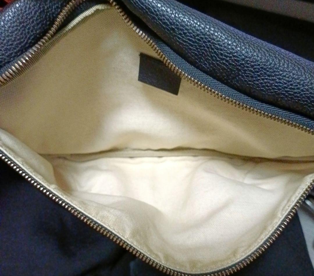 GUCCI グッチ ボディバッグ