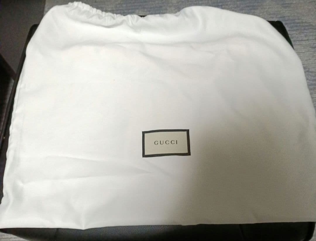 GUCCI グッチ ボディバッグ