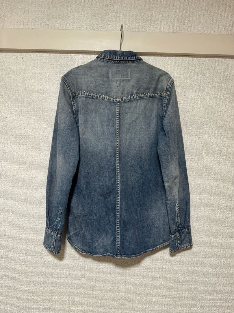 AKM × HTC フラワースタッズ デニムシャツ