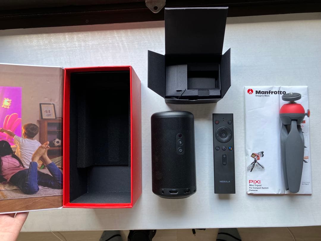 Anker Nebula Capsule IIモバイル プロジェクター