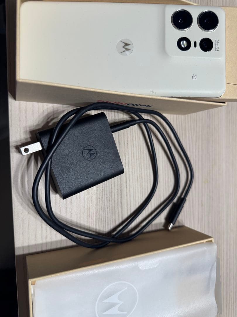 motorola edge 50s PRO バニラクリーム