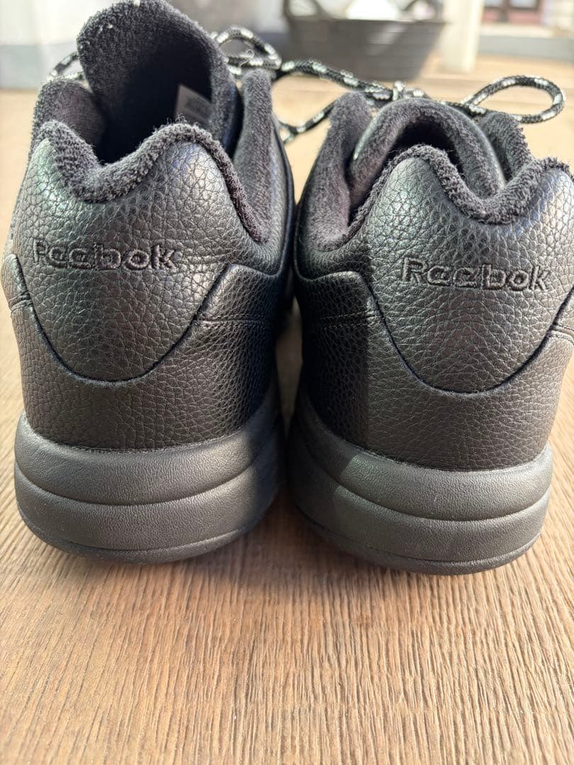 靴 REEBOK everyone CLASSIC DUKE 2.0 (BLACK)