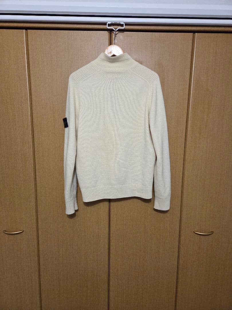 ストーンアイランド ハーフジップニット　ベージュ　Mサイズ