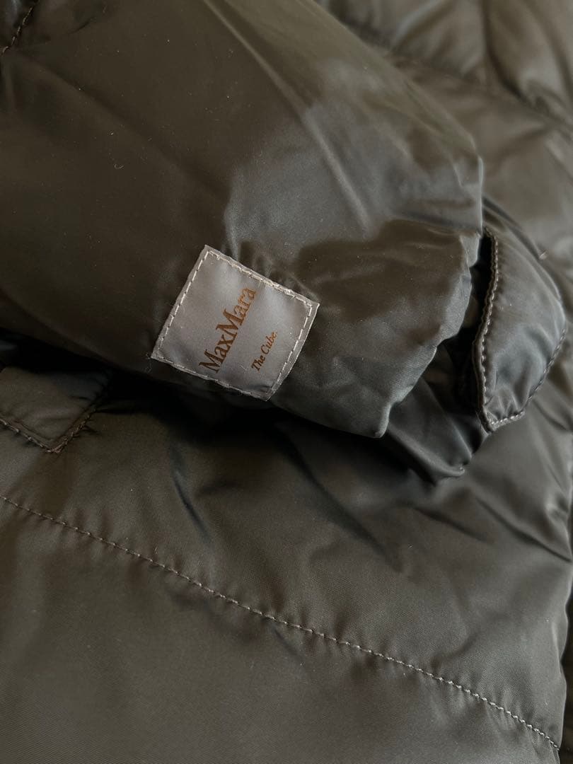 Max Mara リバーシブル　オリーブベージュ　美品　ダウンコート12万